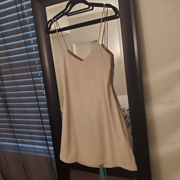 Mistress Rocks Flowy Dress - Picture 3 of 8